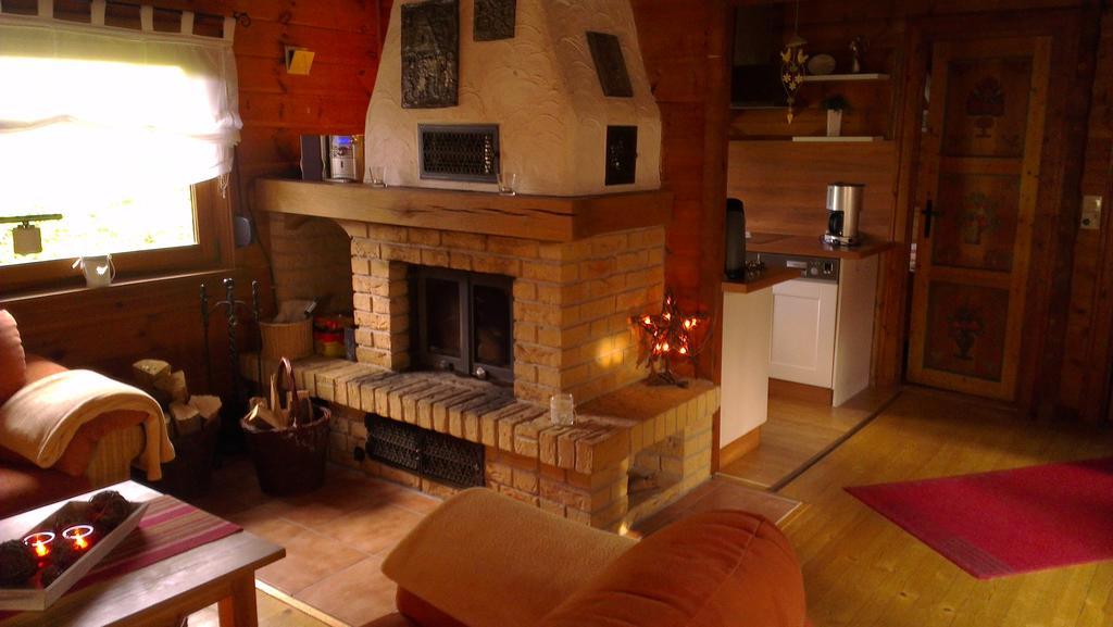 Blockhaus Ferienzauber Villa Bromskirchen ภายนอก รูปภาพ